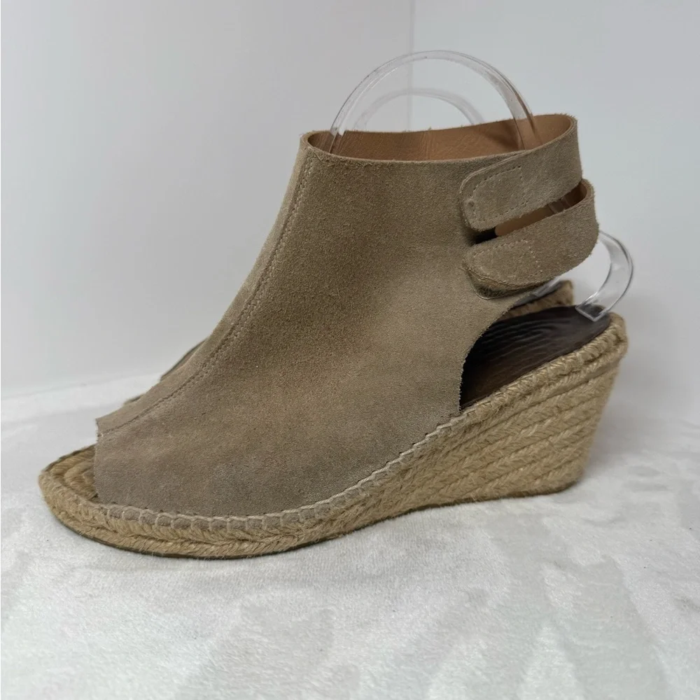 Women's Suede Tan Wedge Sandals